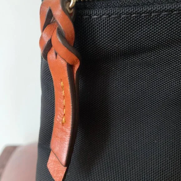 Dooney & Bourke Women's Handbag Nylon Crossbody - Picture 9 of 15